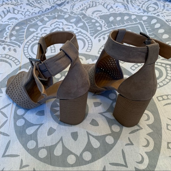 Universal Thread Hannah Block Heel - Taupe - Picture 4 of 8